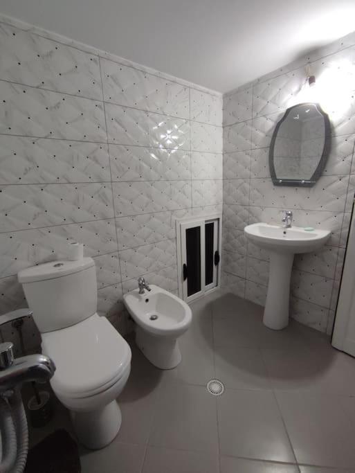 Guest House Ilir Berat Esterno foto