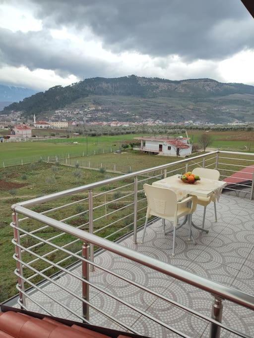 Guest House Ilir Berat Esterno foto