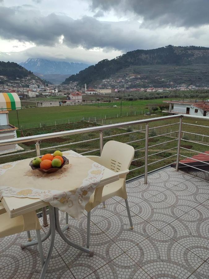 Guest House Ilir Berat Esterno foto