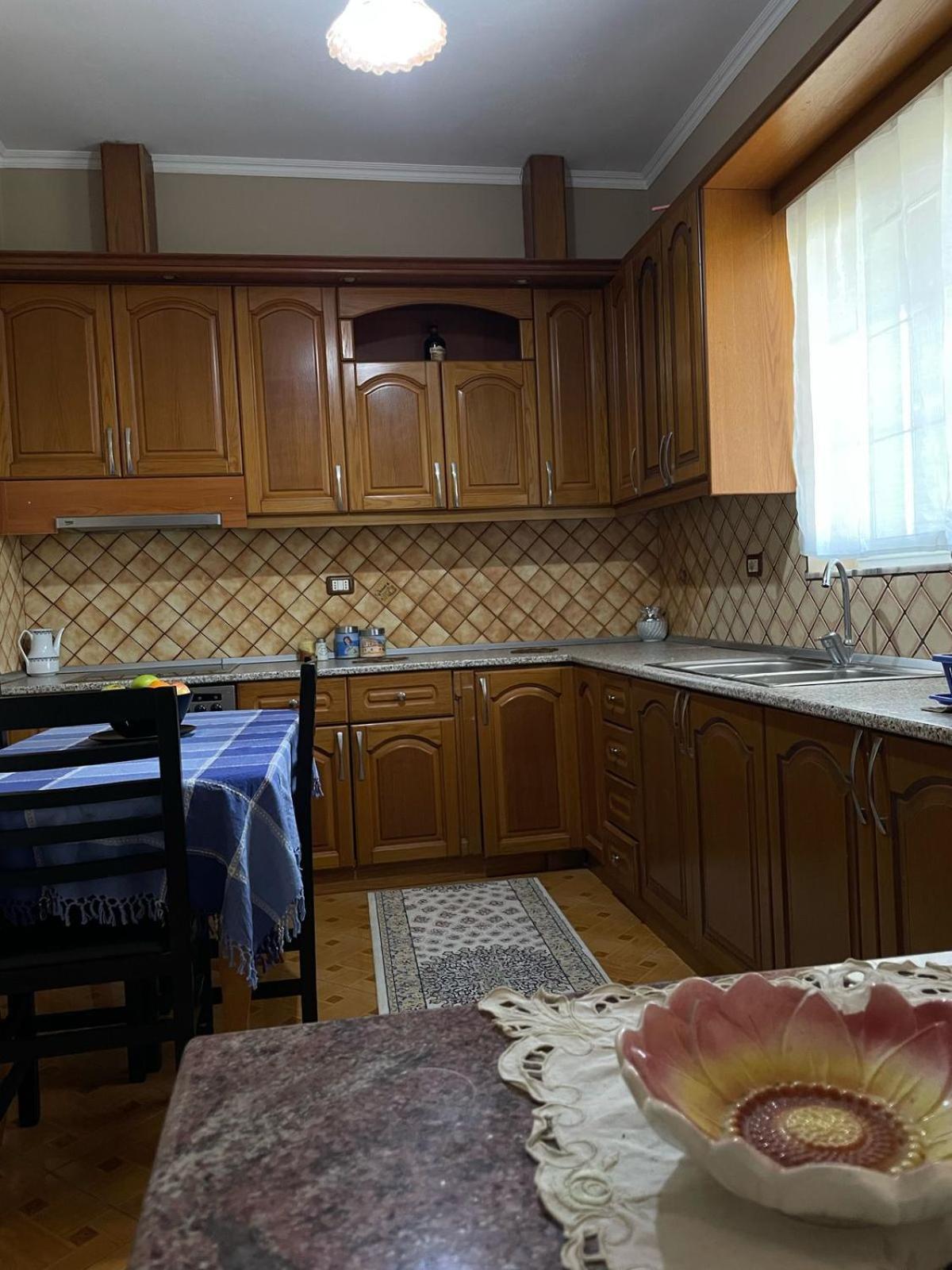 Guest House Ilir Berat Esterno foto