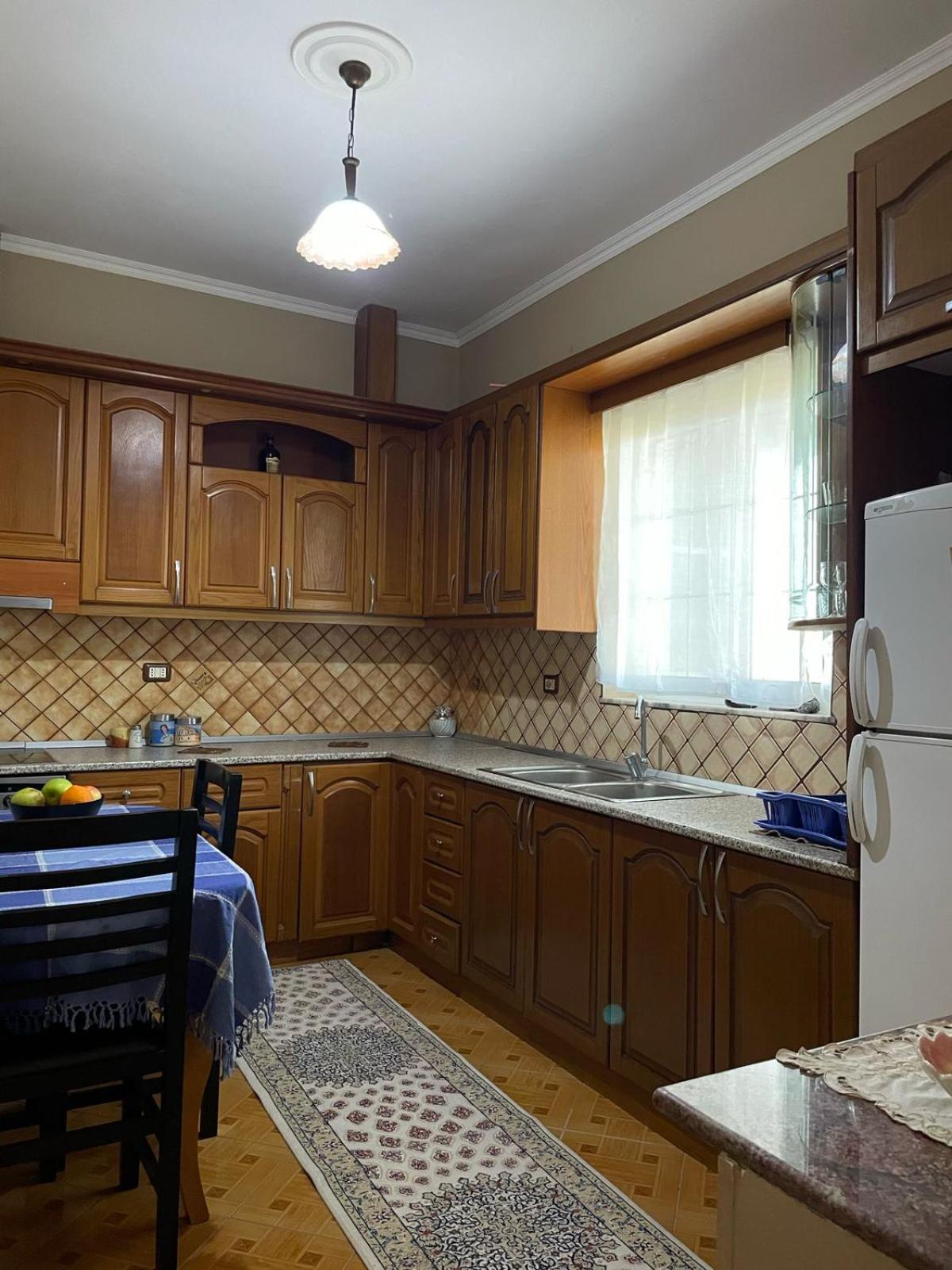 Guest House Ilir Berat Esterno foto
